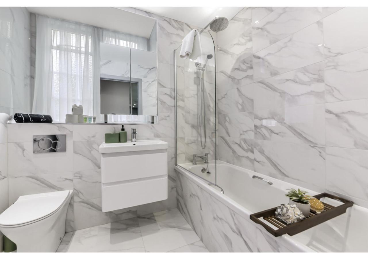 Modern Comforts 2 Bd Flat - Sleeps 5 Appartamento